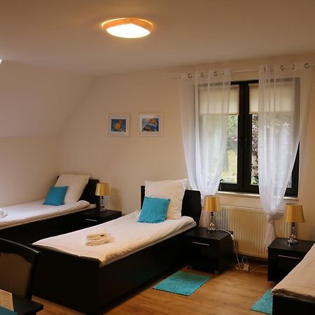 Hotel Lachowka Krepiec Екстериор снимка
