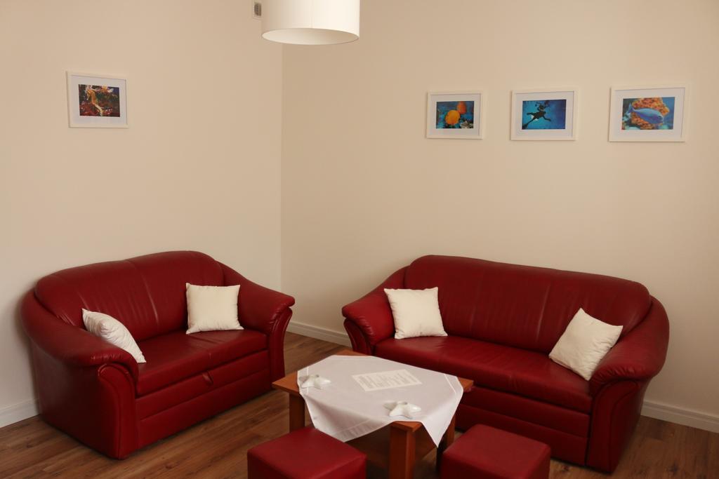 Hotel Lachowka Krepiec Екстериор снимка